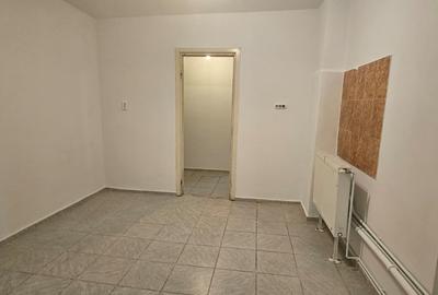 3 camere .. cu garaj si boxa .. Calea Aradului .. 110.000 euro - 2