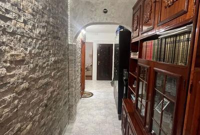 Apartament cu 3 camere decomandat în Tomis Nord - 2