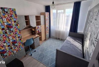 Apartament cu 3 camere decomandat în Podu Roș - 4
