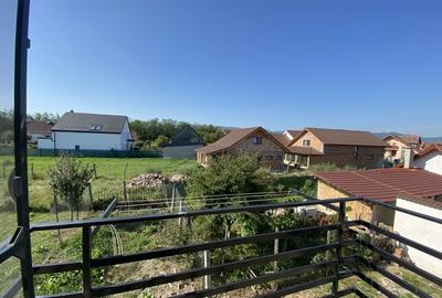 Casă individuală cu 4 camere cu Canalizare în Cristian - 11