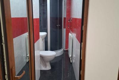 Apartament cu 3 camere semidecomandat în Central - 8