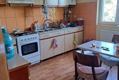 Casa-Vila ultrafinisata in regim D+P+E cu toate utilitatile pe 900 mp,teren - 3