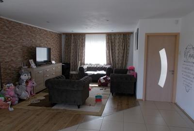 Casă individuală cu 4 camere cu Teren 1055 Mp în Becicherecu Mic - 1