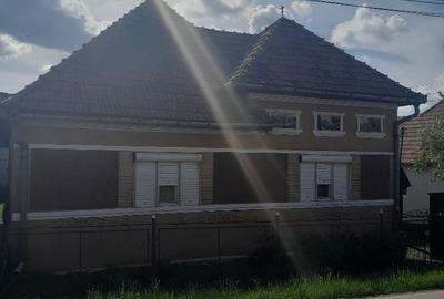 Casă cu 4 camere în Toaca - 2