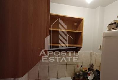Garsoniera in zona UMT,  ideal investitie - 4