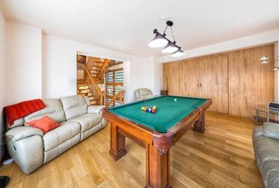 VILA  6 CAMERE/ TREI BRAZI, PREDEAL - 10