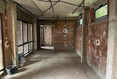 Casă cu 3 camere cu Teren 300 Mp în Central - 3