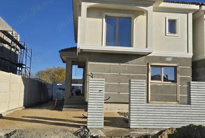 Casă cu Teren 280 Mp în Tia Mare - 1