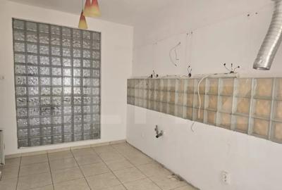 Casă cu 7 camere cu Teren 1535 Mp în Vetiș - 12