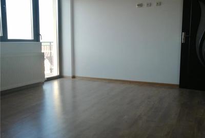 Garsonieră decomandată în Cug - 2