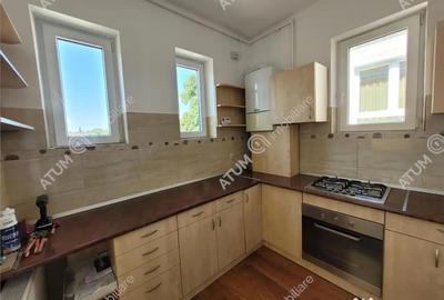 Spațiu comercial, de 72 mp, în Central - 6