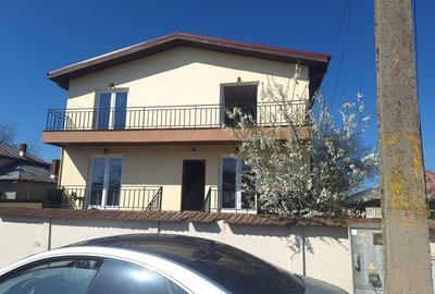 Casă individuală cu 6 camere cu Canalizare în Balotești - 12