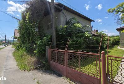 Casă cu 4 camere cu Teren 1444 Mp în Central - 4