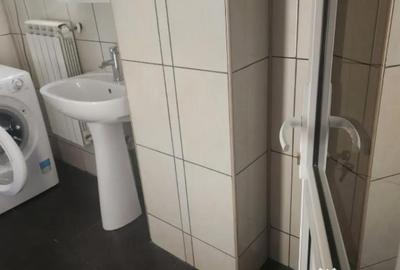 Garsonieră în Apărătorii Patriei