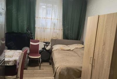 Garsonieră nedecomandată în Traian - 1