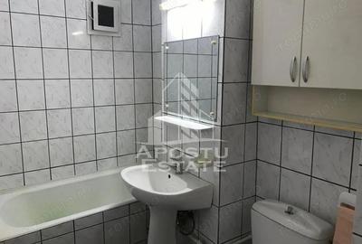 Apartament cu 2 camere semidecomandat în Șagului