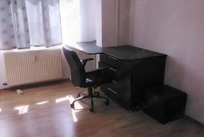Garsonieră semidecomandată, mobilată în Girocului