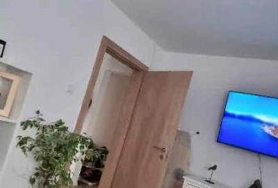 Apartament 3 camere, decomandat zona Tractorul - 3