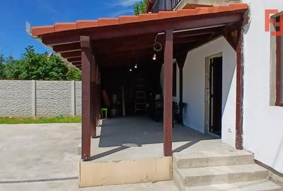 Casă individuală cu 6 camere cu Canalizare în Comloșu Mare - 37