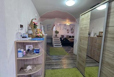 Casa / Vila cu 4 camere de vanzare - 5