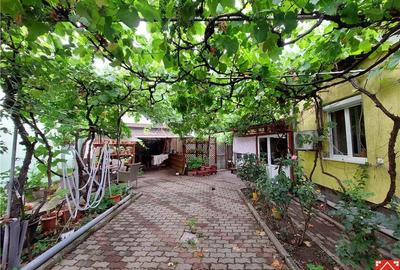 Casa cu 3 camere in Micalaca