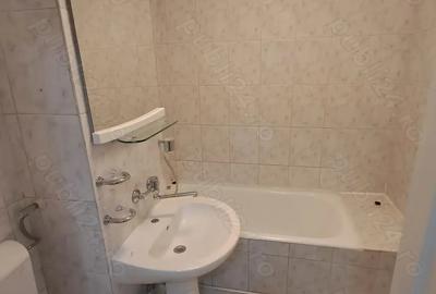 Apartament renovat recent, modern, cu centrala termica proprie - 10