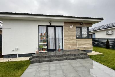 Casă individuală cu 4 camere cu Canalizare în Tunari - 27