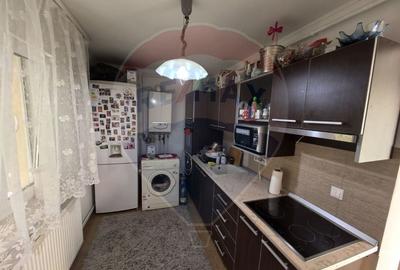 Casă cu 4 camere cu Teren 1295 Mp în Central - 11