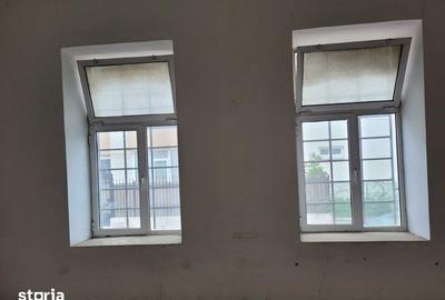 Casă cu 4 camere decomandat cu Teren 311 Mp în Central - 7