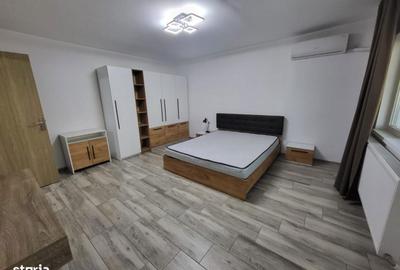 Garsonieră decomandată în Decebal - 2