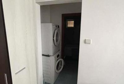 Apartament cu 3 camere semidecomandat în Central - 3