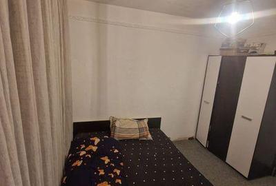 Apartament cu 4 camere decomandat în Central - 3
