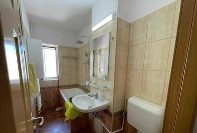 Unirii etaj 6 decomandat - 2