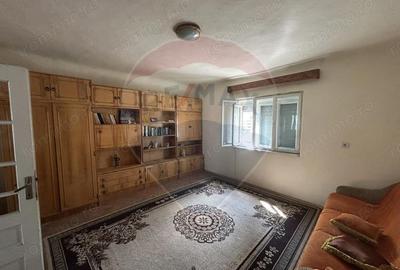 Casă cu Teren 590 Mp în Vișeu de Jos
