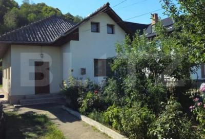 Casă cu 4 camere cu Teren 980 Mp în Brănești - 14