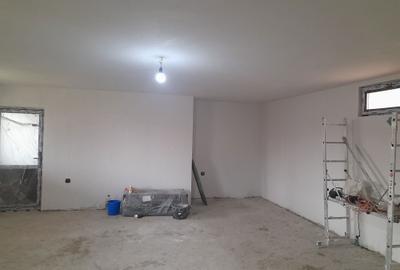Casă cu 4 camere cu Teren 1055 Mp în Tufești - 1