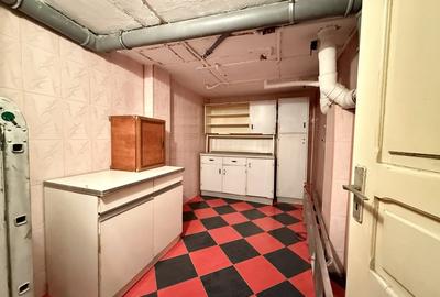 Casa renovata, ideala pentru firma sau locuinta, cu curte, in Crangasi - 11