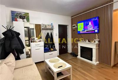 Apartament cu 2 camere semidecomandat, mobilat în Central - 1