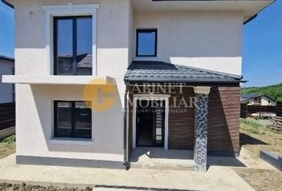 Casă individuală cu 4 camere cu Canalizare în Miroslava