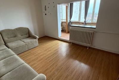 Garsonieră decomandată în Confecții - 3