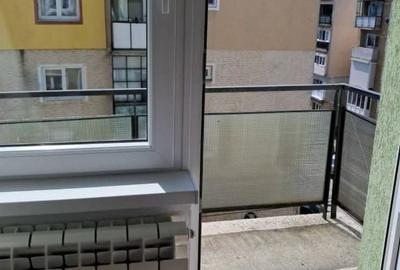 Apartament cu 3 camere decomandat, mobilat în Central - 9