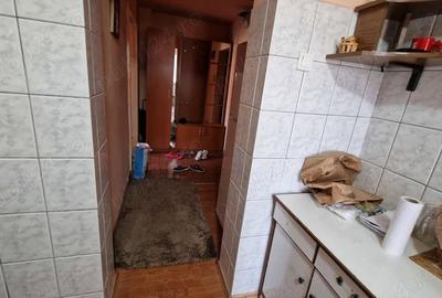 Apartament cu 2 camere decomandat în Petros - 2