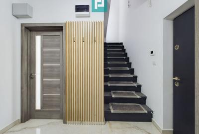 Penthouse cu 3 camere decomandat, mobilat în Central - 2