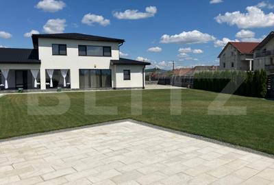 Casă cu 5 camere cu Piscina în Central - 7