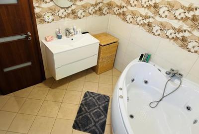 Casă cu 7 camere cu Teren 197 Mp în Antiaeriană - 8