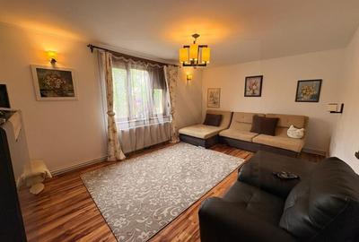 Duplex cu 5 camere cu Canalizare în Central - 1