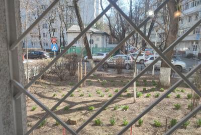 Garsonieră decomandată în 1 Mai - 2