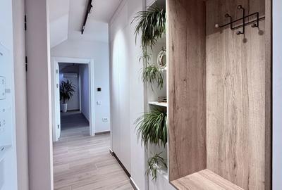 Apartament cu 3 camere, mobilat în Tractorul - 9