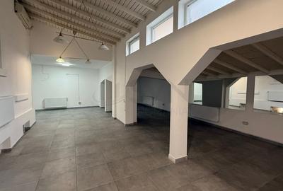 Casă individuală cu 9 camere cu Canalizare în Eminescu - 2