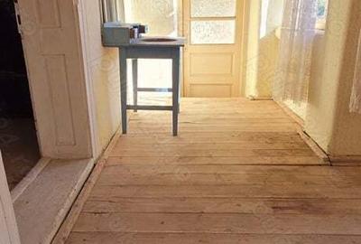 Vand casa la tara - 1